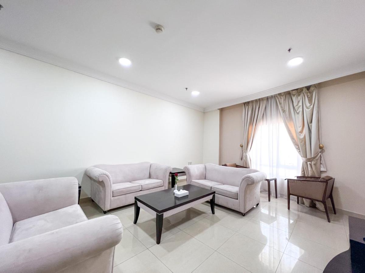 Amt Mena Aparthotel Doha Ngoại thất bức ảnh