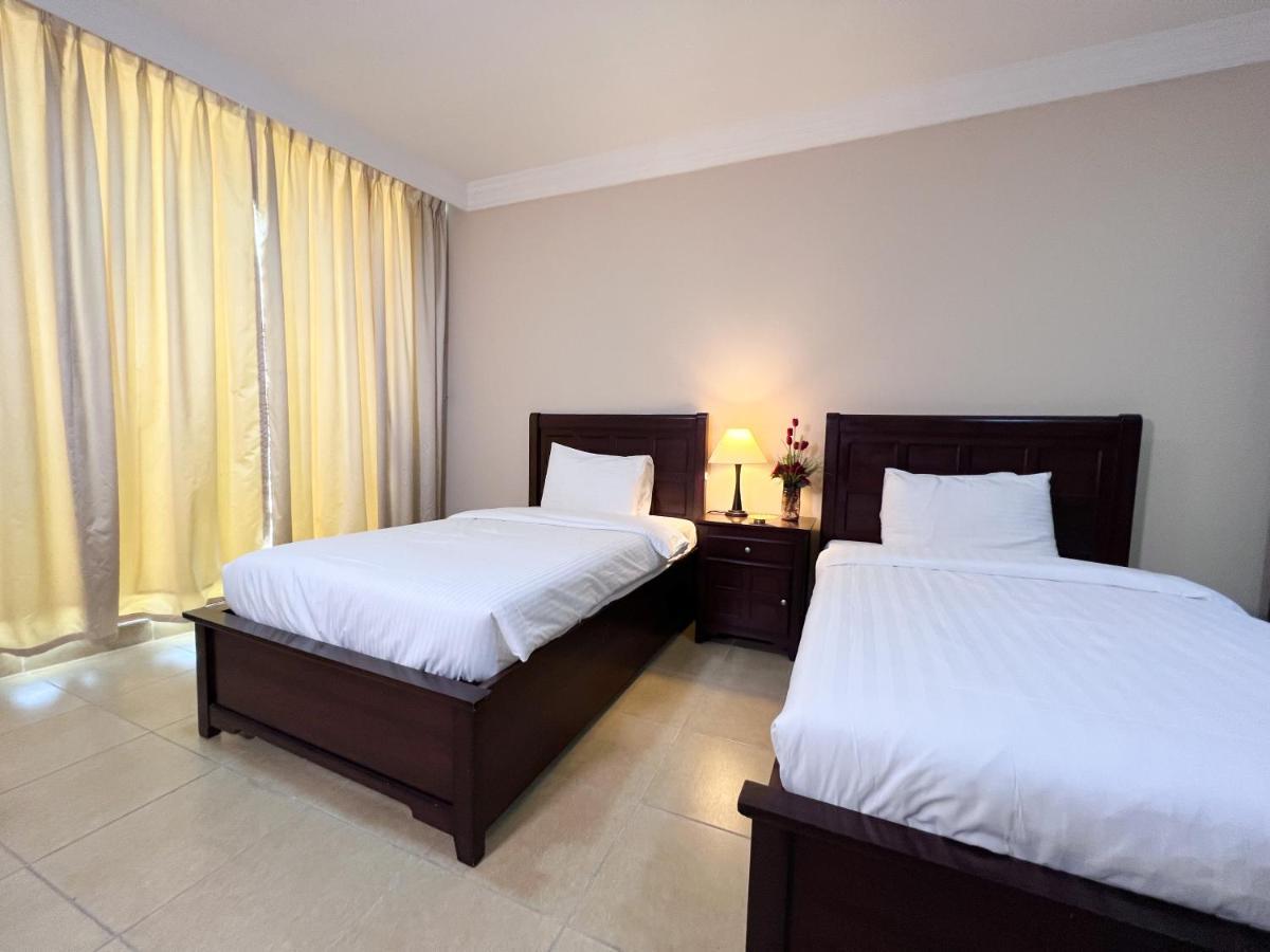 Amt Mena Aparthotel Doha Ngoại thất bức ảnh