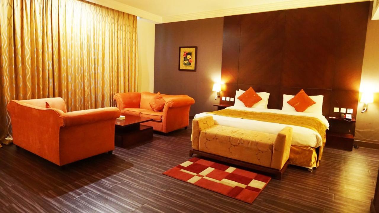 Amt Mena Aparthotel Doha Ngoại thất bức ảnh